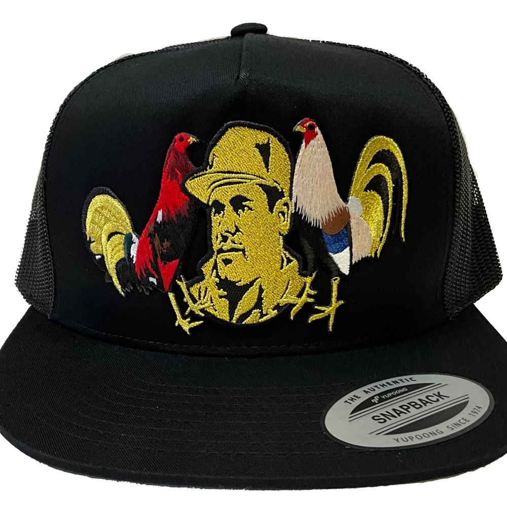 El chapo Guzmán con dos gallos hat black mesh SnapBack the authentic yupoong